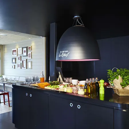 Campanile - Poissy - Renove En 2024