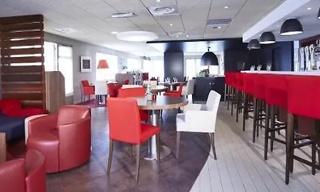 Hotell Campanile - Poissy - Renove En 2024