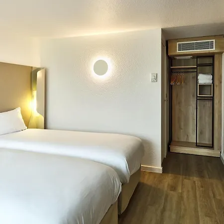 Campanile - Poissy - Renove En 2024 Hotell 3*