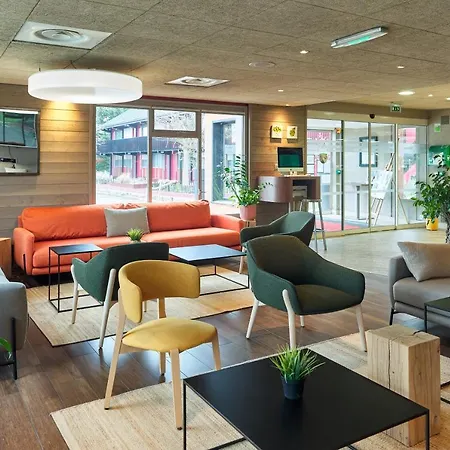Campanile - Poissy - Renove En 2024 Hotell Villennes-sur-Seine
