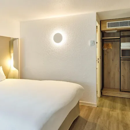 Campanile - Poissy - Renove En 2024 Hotell