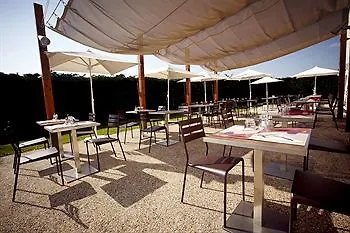 Campanile - Poissy - Renove En 2024 Hotell 3*