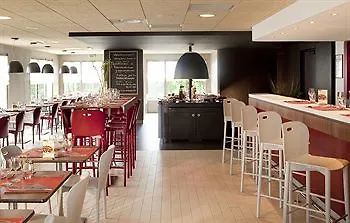 Campanile - Poissy - Renove En 2024 Hotell