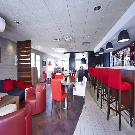 Hotell Campanile - Poissy - Renove En 2024